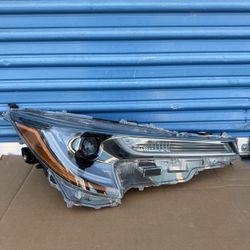 2020,2021,2022,2023,2024 Toyota Corolla LE Headlight/Foco Delantero Rh Passenger Oem,Original  Ask