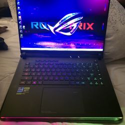 ROG Strix Scar G16 2023 RTX 4080 Gaming Laptop