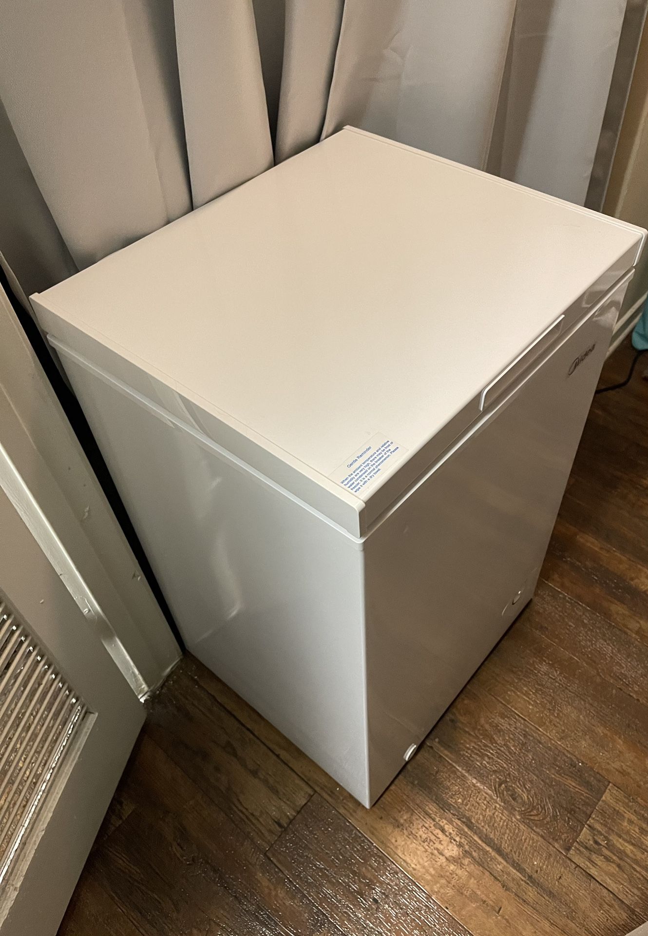 3.5 cu. ft. Deep Freezer