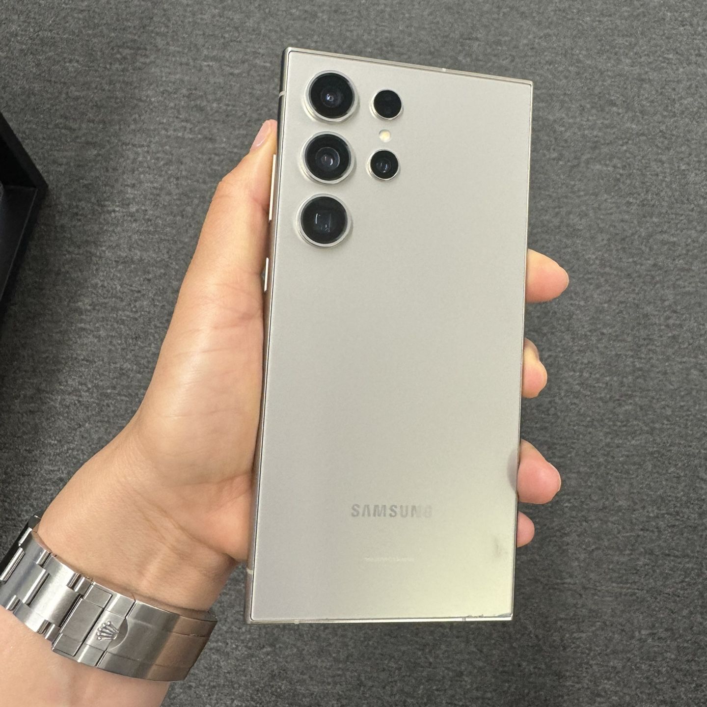 NEW Samsung S24 Ultra - 256gb ( UNLOCKED ) for Sale in Los Angeles