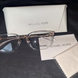 SANDALS GUCCI & COACH, GLASSES MK