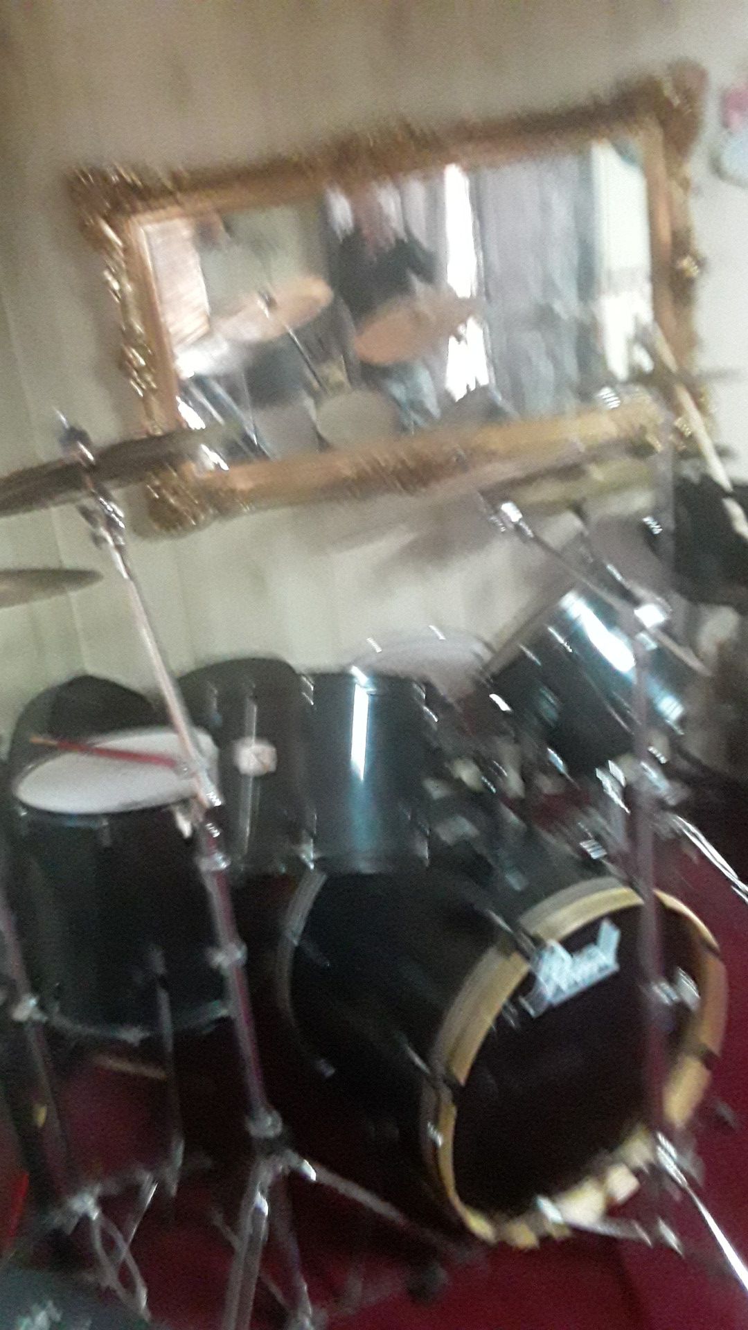 Pearl ex 6 piece drum set 5 crumbles Serbian ziljin , pirate rock