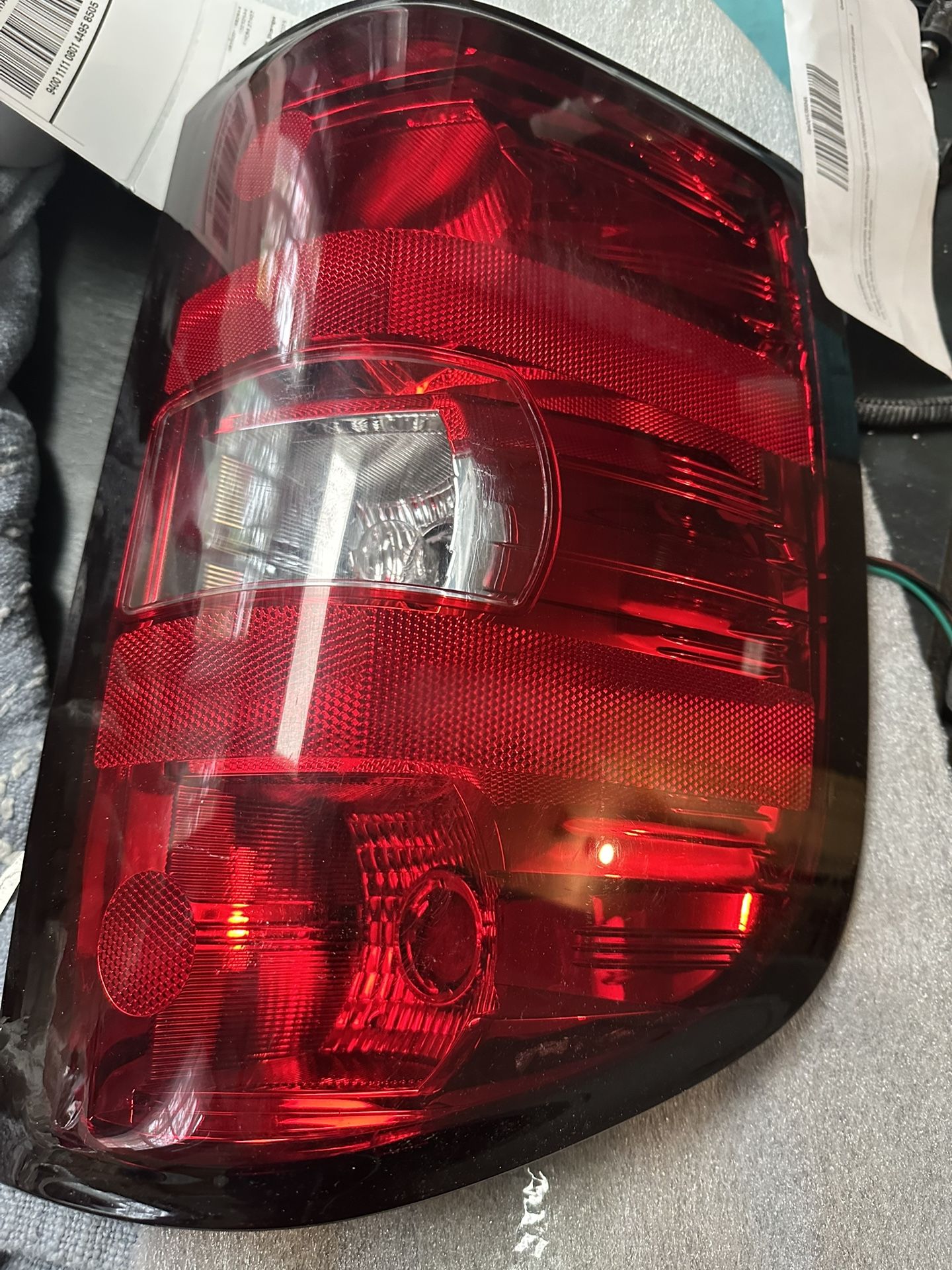 Tail Light Assembly Compatible With 2007-2013 Chevy Silverado 1HD 3500HD GMC Sierra 2500 HD 3500 HD Left Driver Side Taillight Rear Brake Lamp