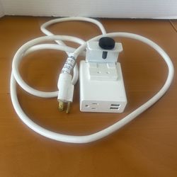 Desk Edge Mount HERMAN MILLER RE04125-1-1-S-98-72 Dual USB and Single AC Outlet