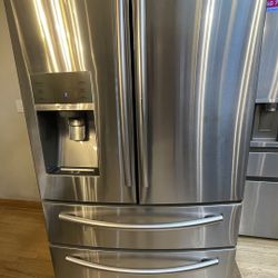 36” Samsung SS Refrigerator 