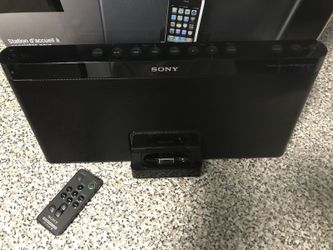 Speaker dock for iPhone and iPad/ Am Fm radio