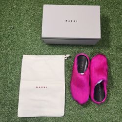 Marni Slides