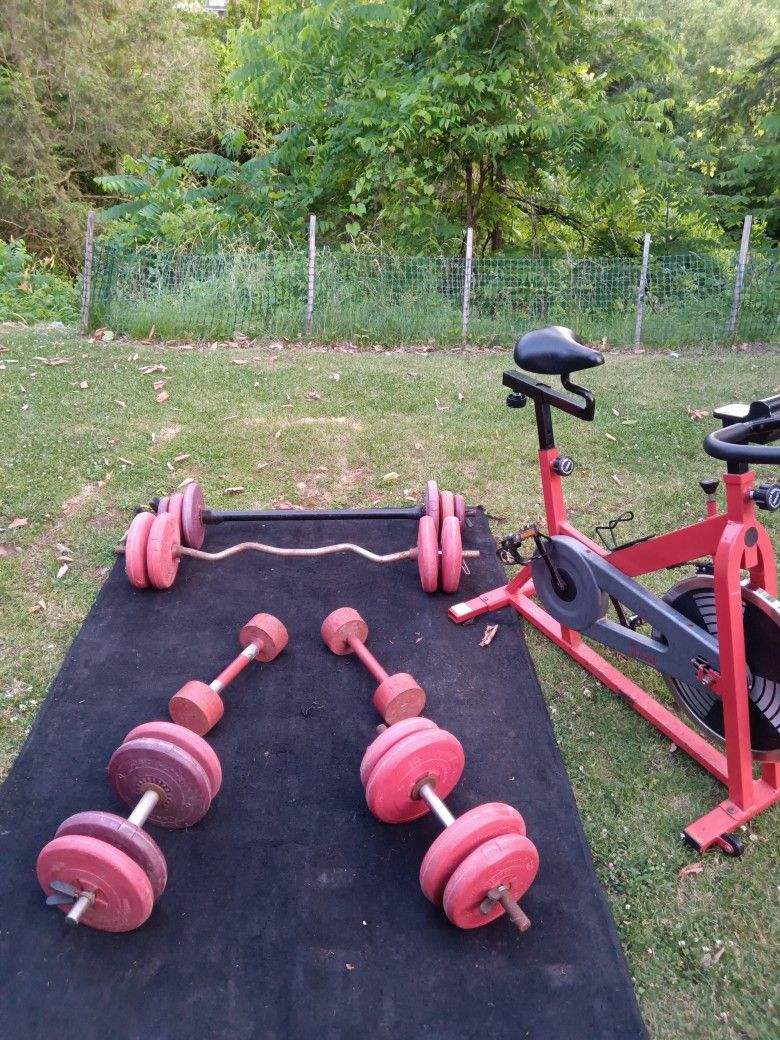 Nice weight Set For Adults Or Juniors Delivery Available