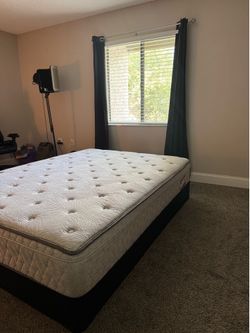 Queen Pillow Top Mattress + Box Spring – Like New