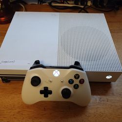500gb Xbox One. Pick Up Only 