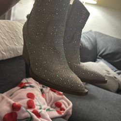 Buckle Boots 