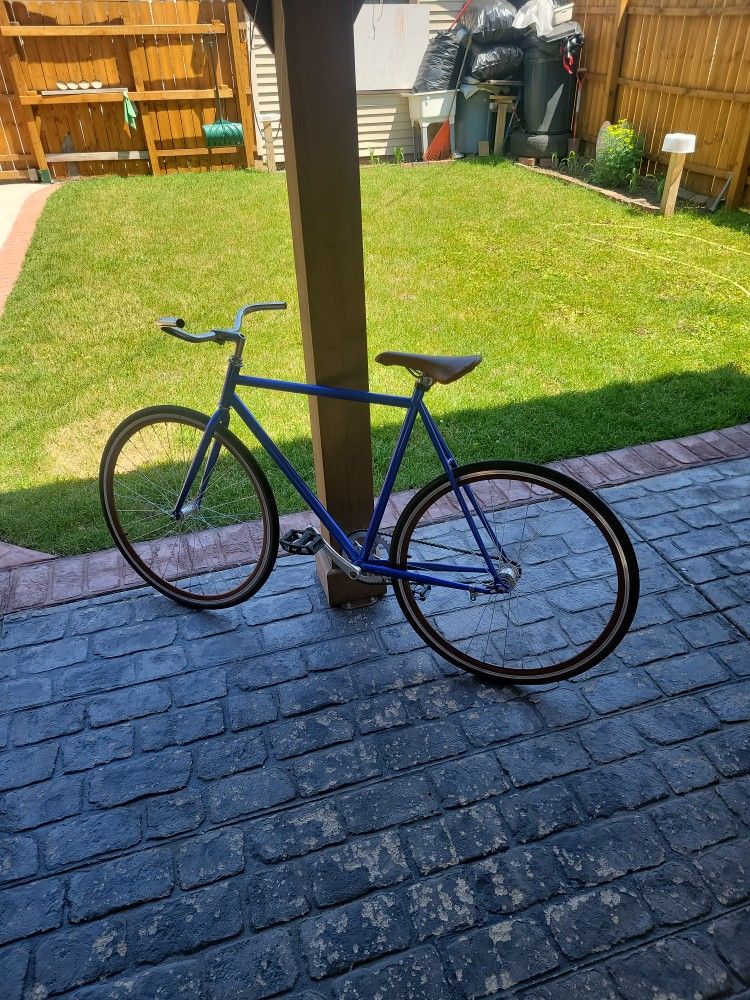 Fyxation Pixel fixed-gear/single-speed bicycle