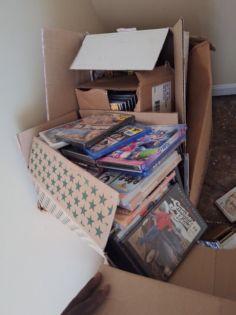 Over 1000 Never Opened Dvds Rugular And Blu-ray..all Boxes Fill Of Never Opened Dvds