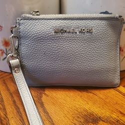 Michael Kors Wristlet Wallet