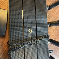 TP link Archer C80 WiFi router