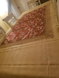 Table Runner (Laced Design)