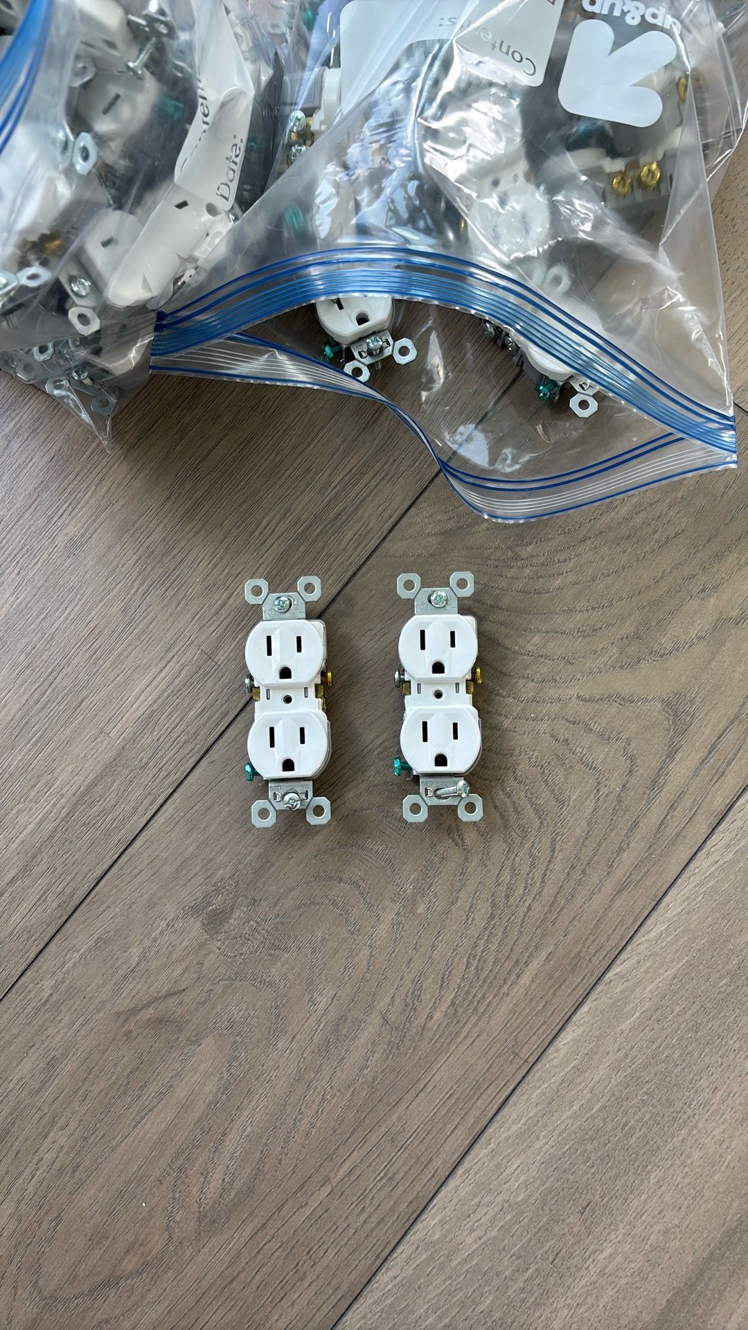 45 NEW Outlet Receptacles 15 Amp White