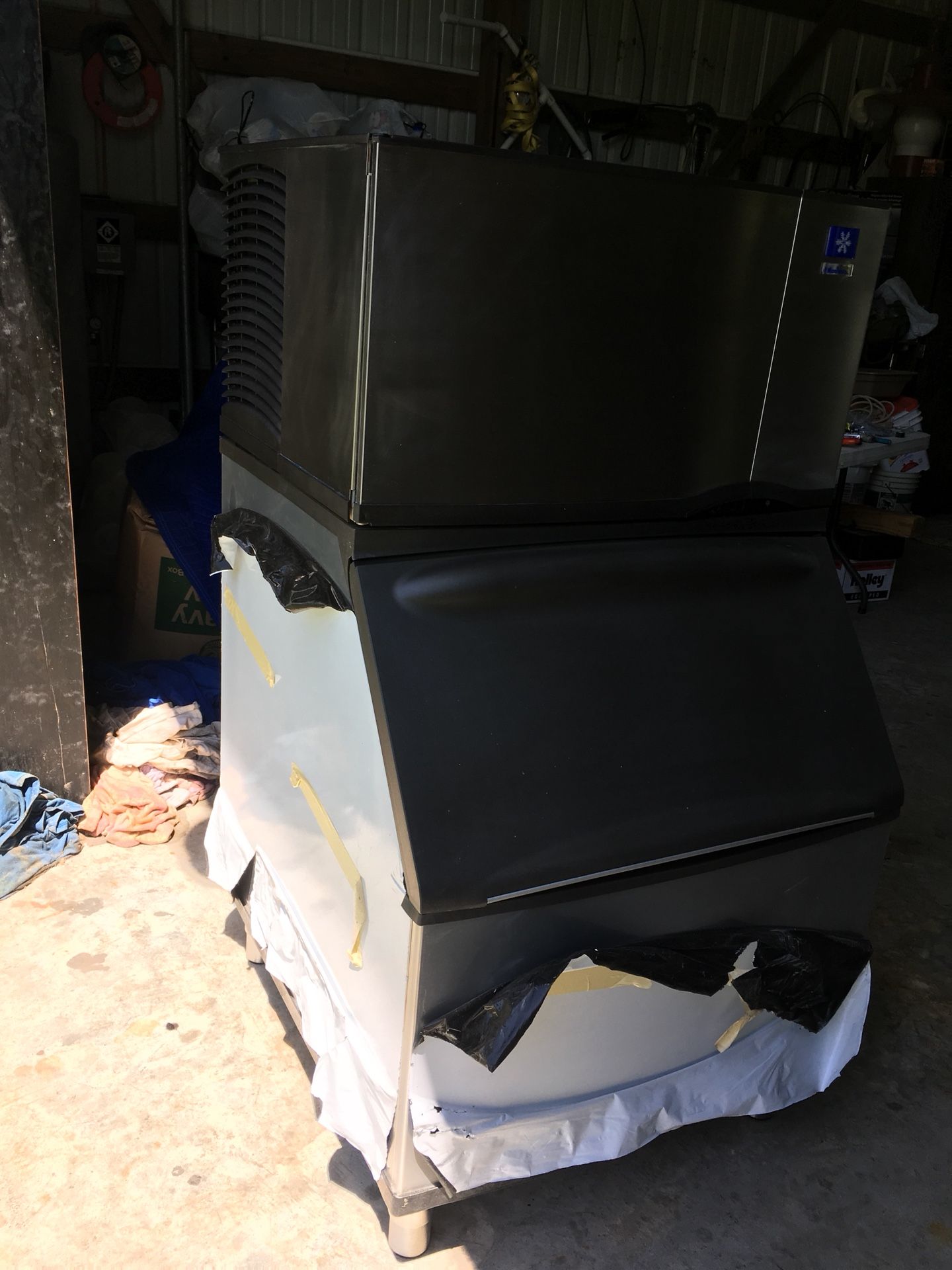 Manitowoc SD0302A with brand new B400 bin