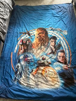 Twin size reversible Star Wars comforter