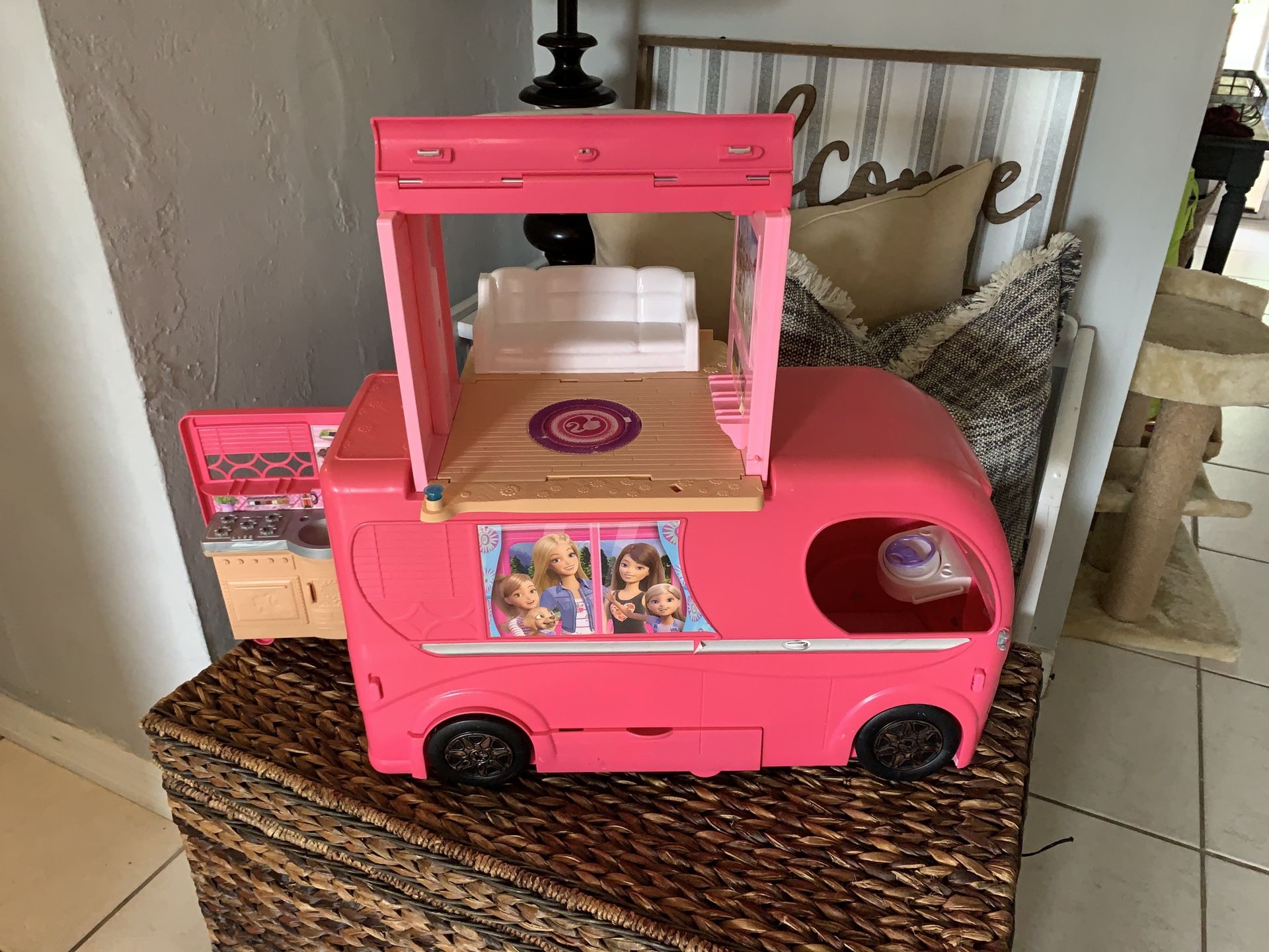 Barbie pop up camper