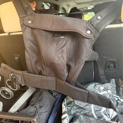 Momcozy carrier