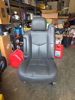 2006 silverado drivers side frount seat