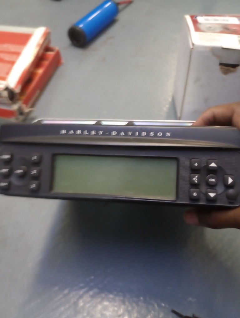 New Harley Davidson Harman Kardon Radio Stereo CD 76160 06 Touring
