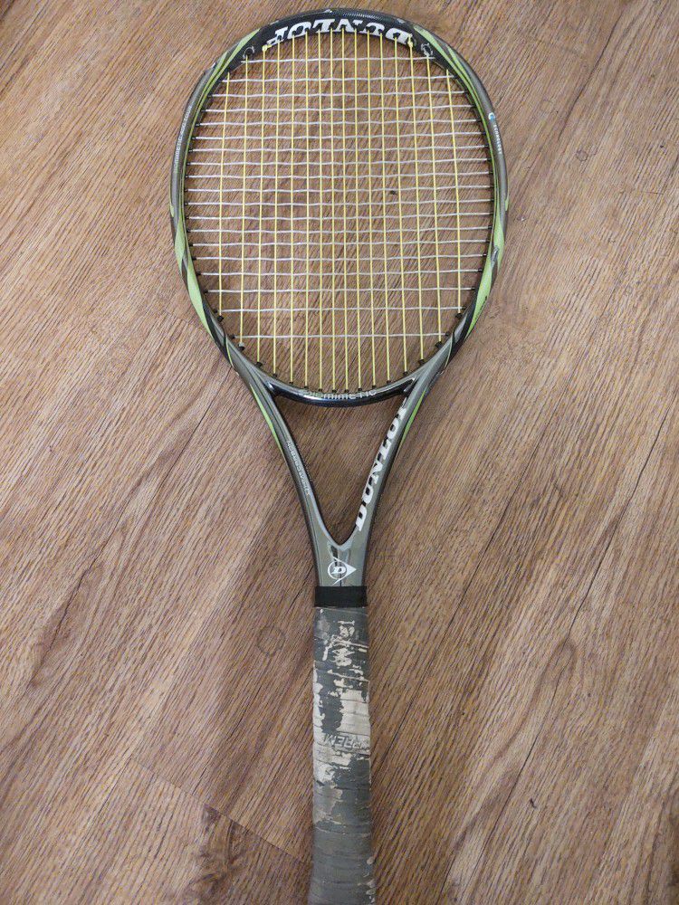 Dunlop Biomimetic 400 Tour Tennis Racket 