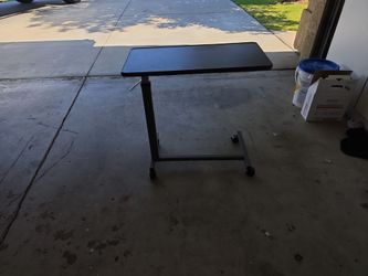 Medical bed tray