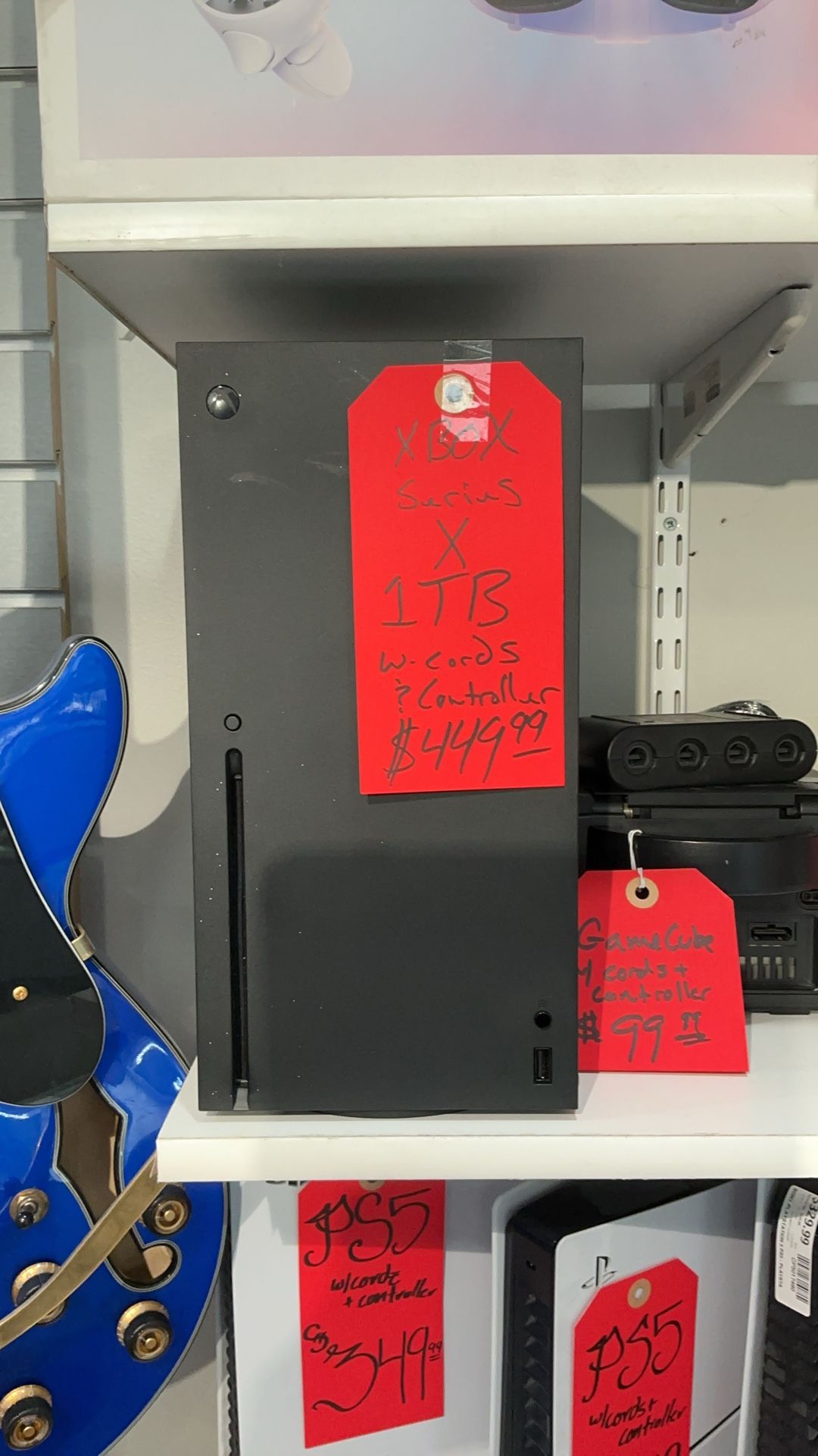 Xbox series X one terabyte with chords and one controller