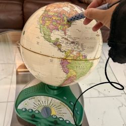 LeapFrog Interactive Explorer Globe