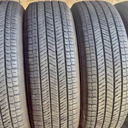 225/60R18 Yokohama brand tires 🛞 🏷️For sale 🎁set de llantas en perfecto estado 80%life 🤩