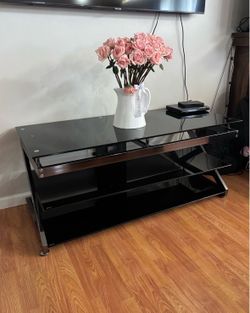 Free tv stand