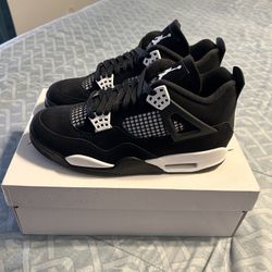 Air Jordan 4 White Thunder Retro Size 8.5 Mens Brand New Dead Stock. 