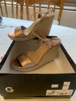Wedges- Guess 8.5