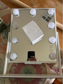 Lighted Vanity Mirror