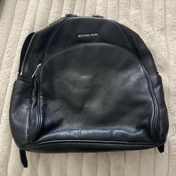Nice authentic MICHAEL KORS black leather backpack!