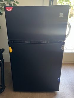 Kenmore Mini Fridge with Top Freezer