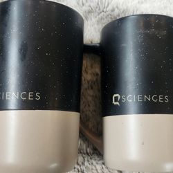 2 q sciences 16 oz coffee mug set, lightly used