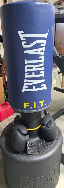 Everlast powercore free standing indoor rounded fitness training punching bag comes with gloves