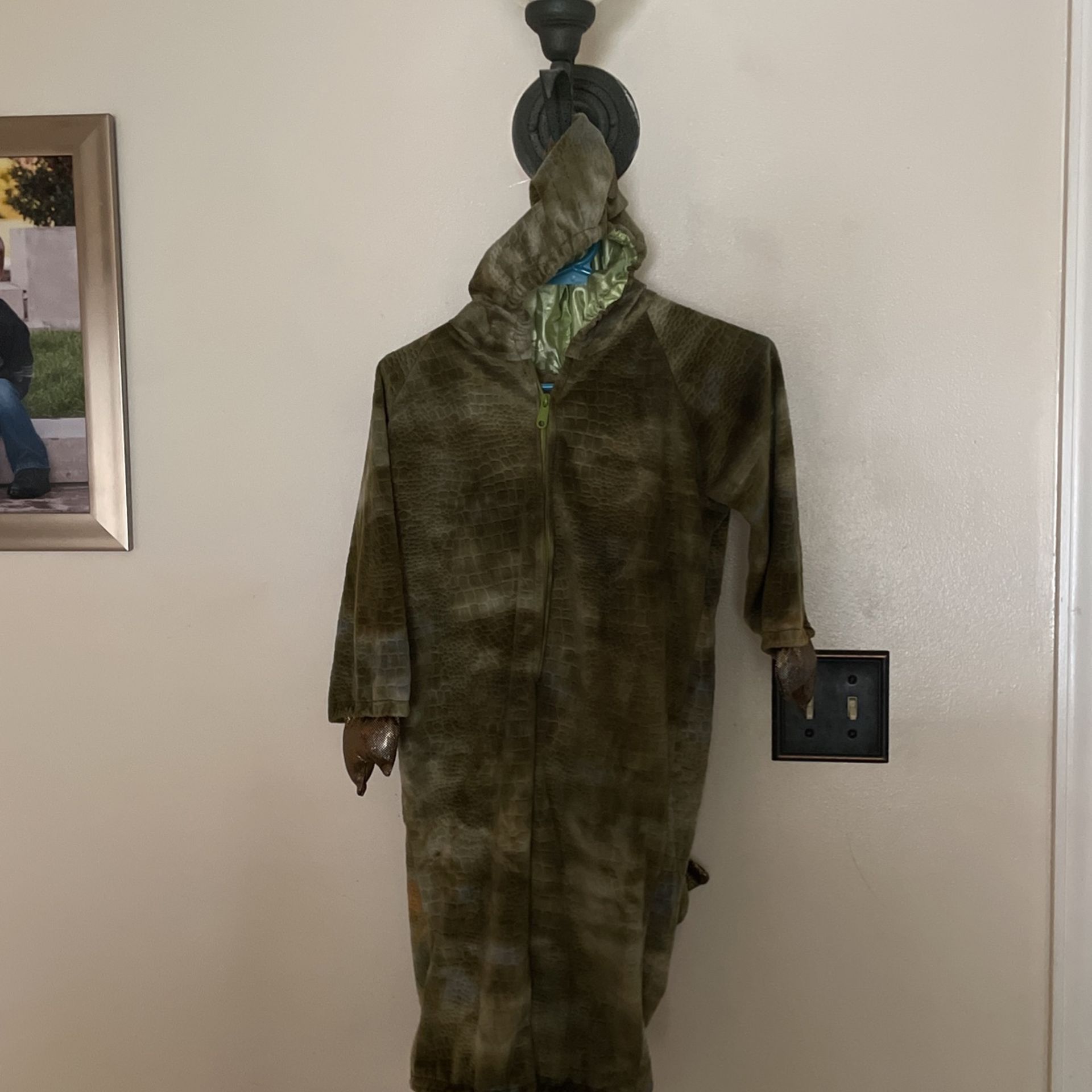 Boys 2-4 T Costume