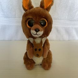 Small Kangaroo “Kipper”