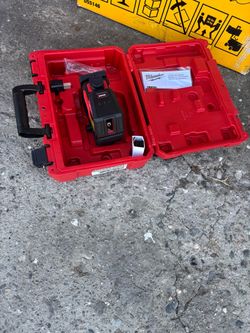 Milwaukee 360° Laser Level with Case