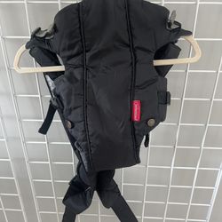 Infantino Swift Classic Comfort Infant Baby Carrier Black 8 to 25 Lbs.
