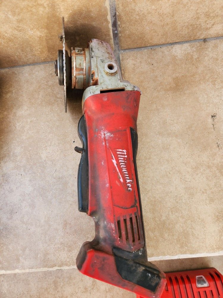 Milwaukee Grinder