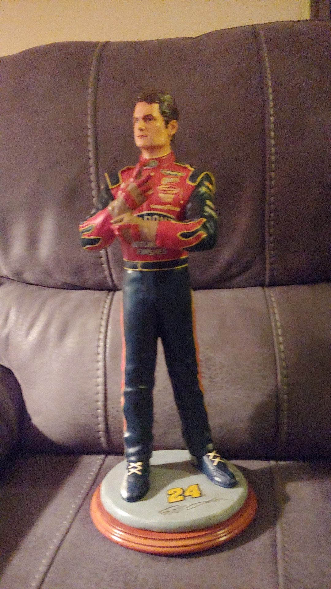 NASCAR Jeff Gordon adjusting gloves statue