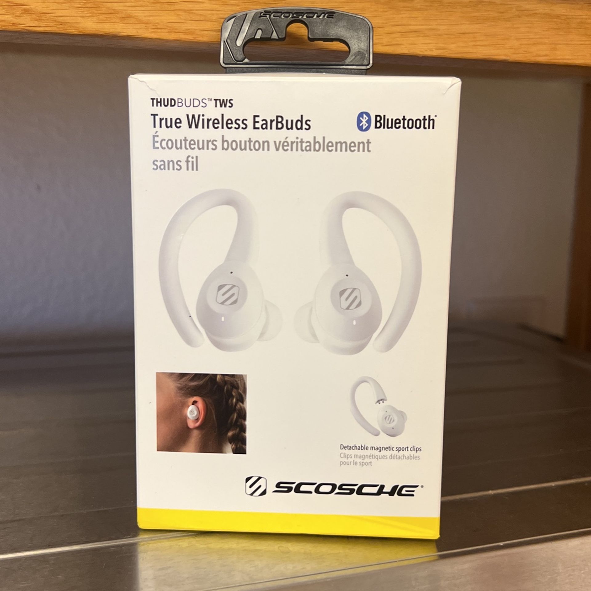 SCOSCHE WIRELESS EARBUDS  