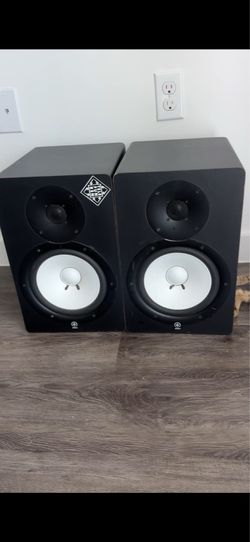 YAMAHA HS8 STUDIO MONITOR SPEAKERS