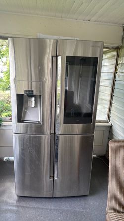 Refrigerator, model Samsung, color grey