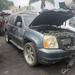2008 Yukon Denali Parts
